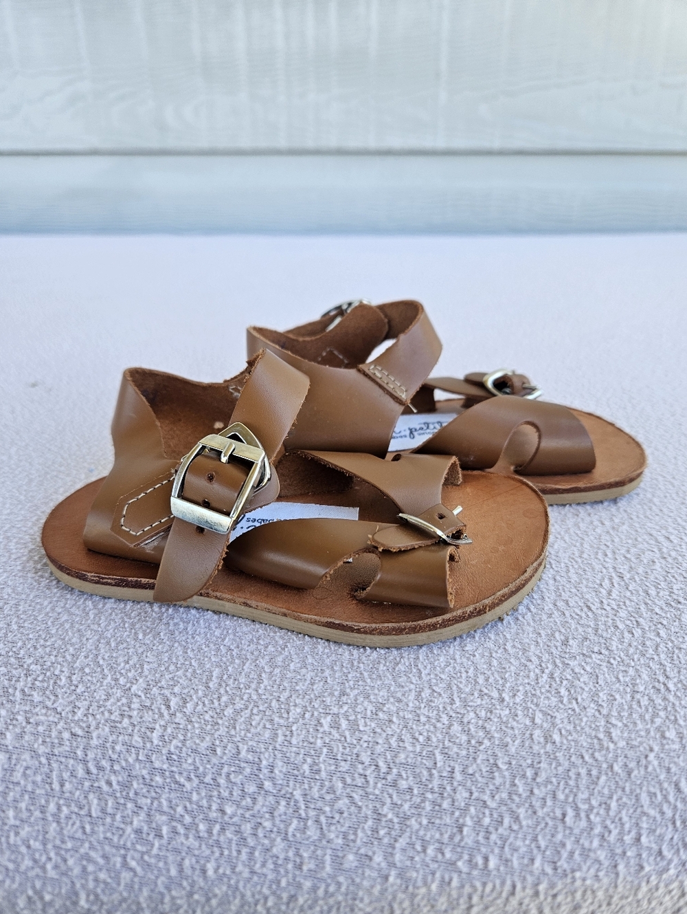 Mon Petit Cape Cod Brown Leather Strappy Sandals Baby Toddler SZ 5 Buckle Hook